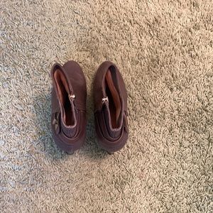 Cole Hann, size 9B, Brown-Grey ankle boots.